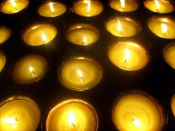 Webinar: DAS LICHT TRAGEN - MÄCHTIGE GEBETE FÜR VERSTORBENE & STERBENDE / VERLORENE SEELEN-INTERVENTION