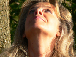 Webinar: AROMATHERAPIE-HEILUNGS-ZEREMONIE FÜR DEIN SEELEN-BEWUSSTSEIN